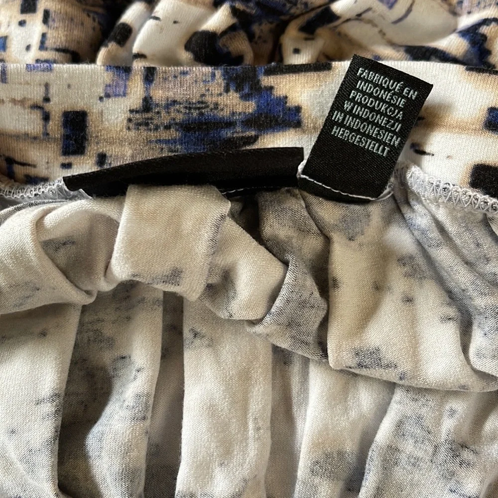 Long skirt with pleats front and back - Picture 7 of 8